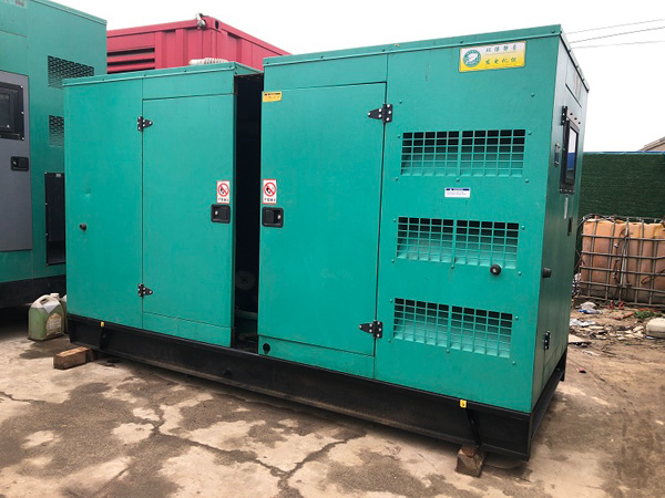 辰溪怎样合理控制磷酸铁锂蓄电池的充放电倍率以延长其使用寿命？